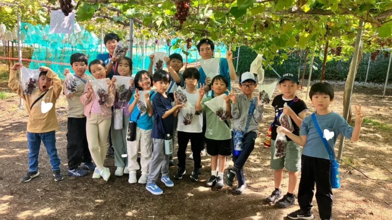 夏休みの締めくくりに！ぶどう狩り＆ウォーターアスレチックで山梨を満喫する1dayキャンプ