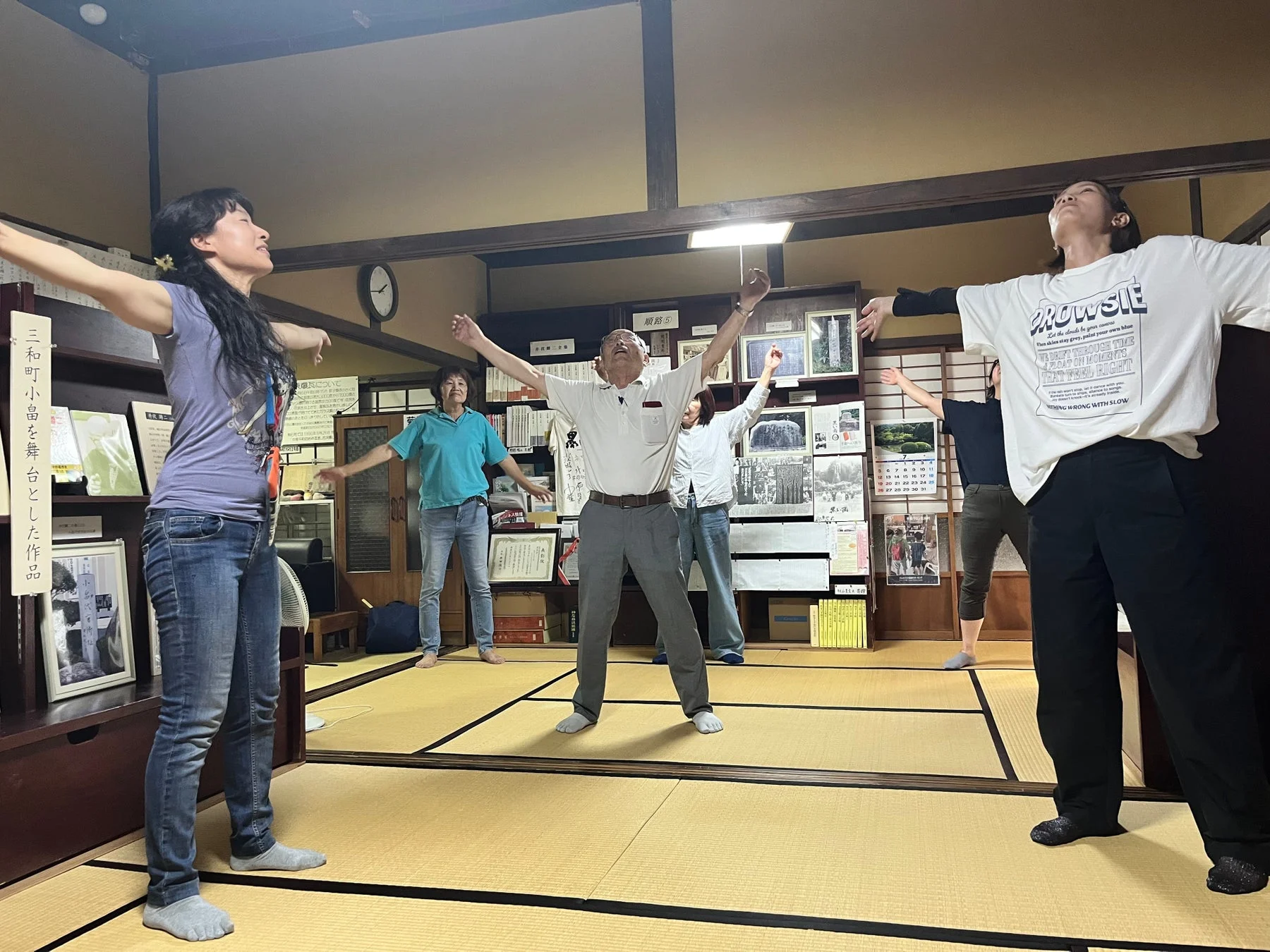 和室でのストレッチ