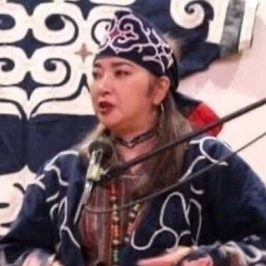 宇佐照代氏