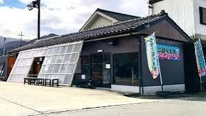 福井うろこ屋の建物