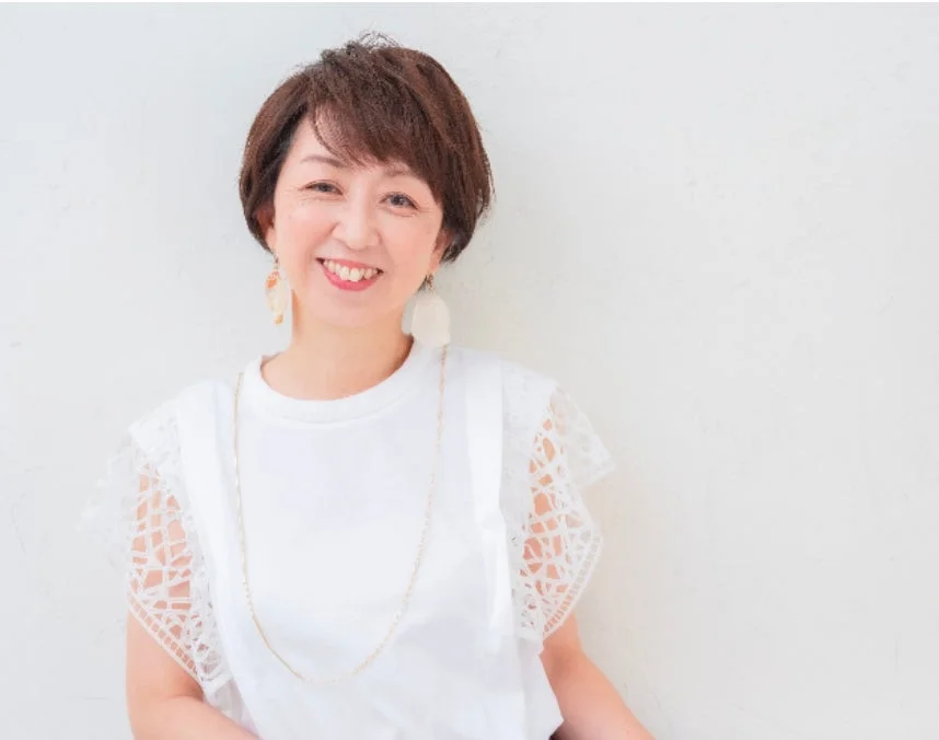笑顔の桜井ともこ氏