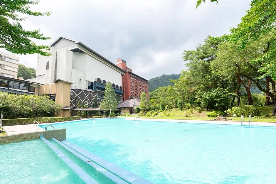 屋外プール