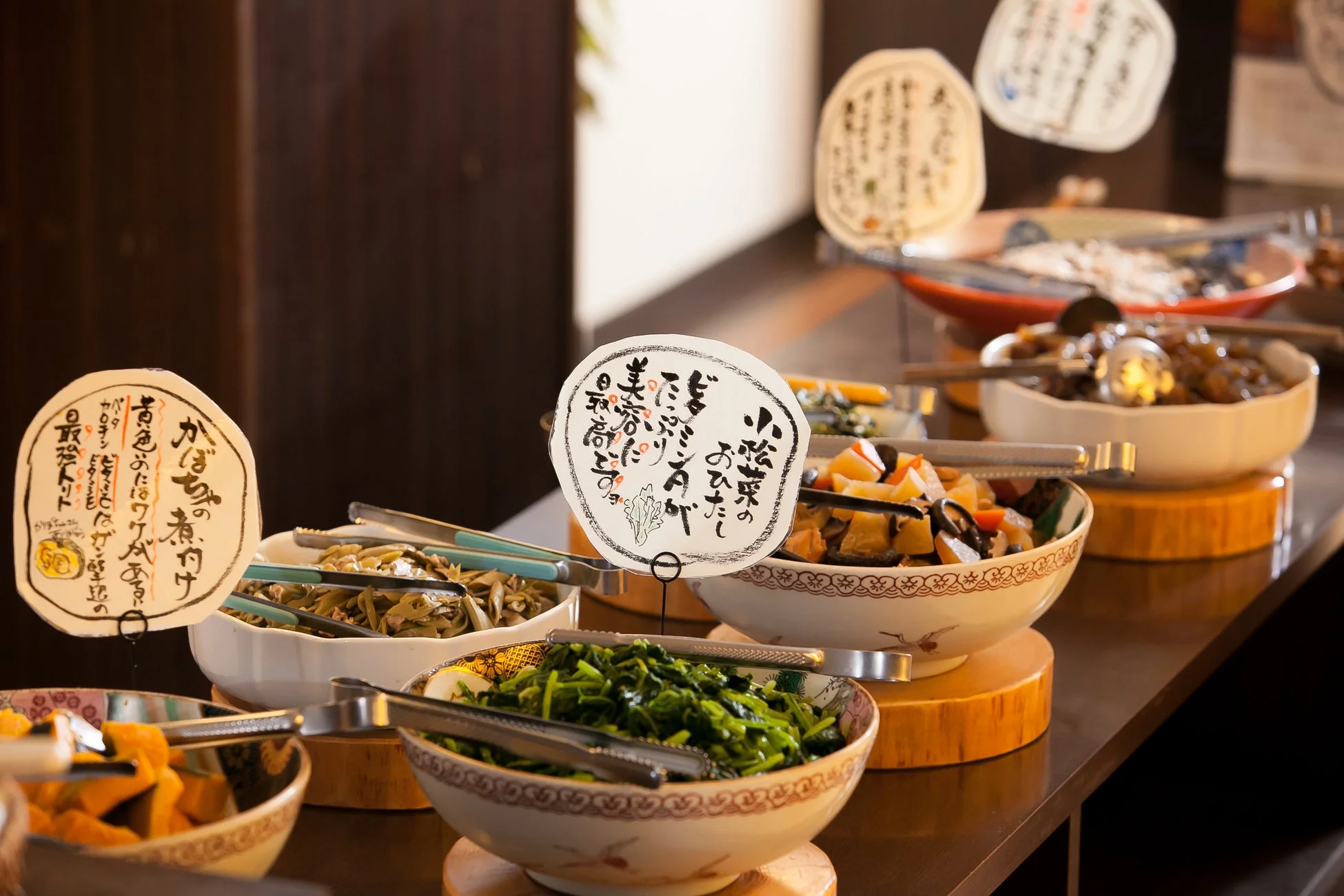 和食のビュッフェライン