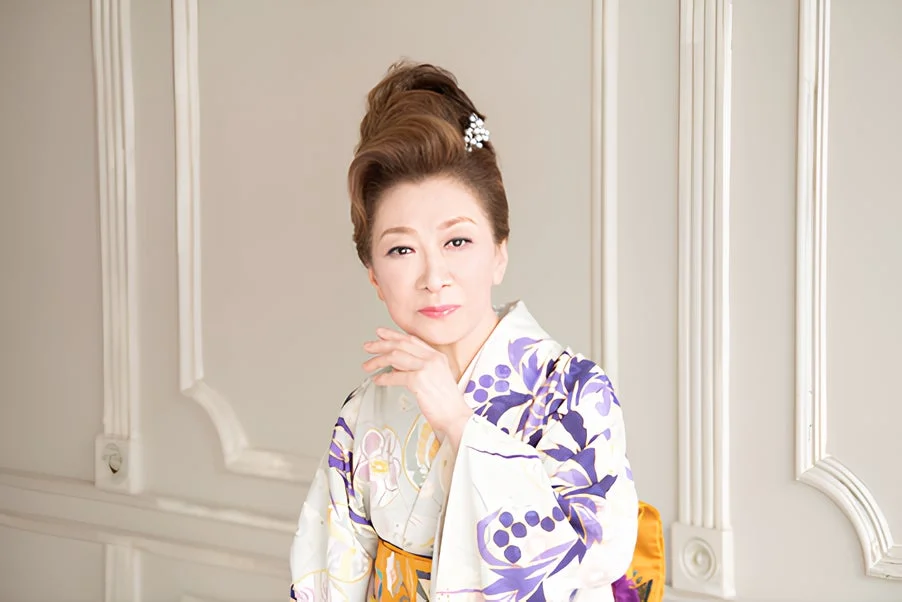 和服を着た女性