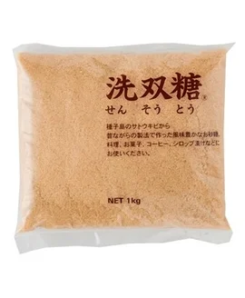 種子島のサトウキビから昔ながらの製法で作られた「洗双糖」の袋が写っています