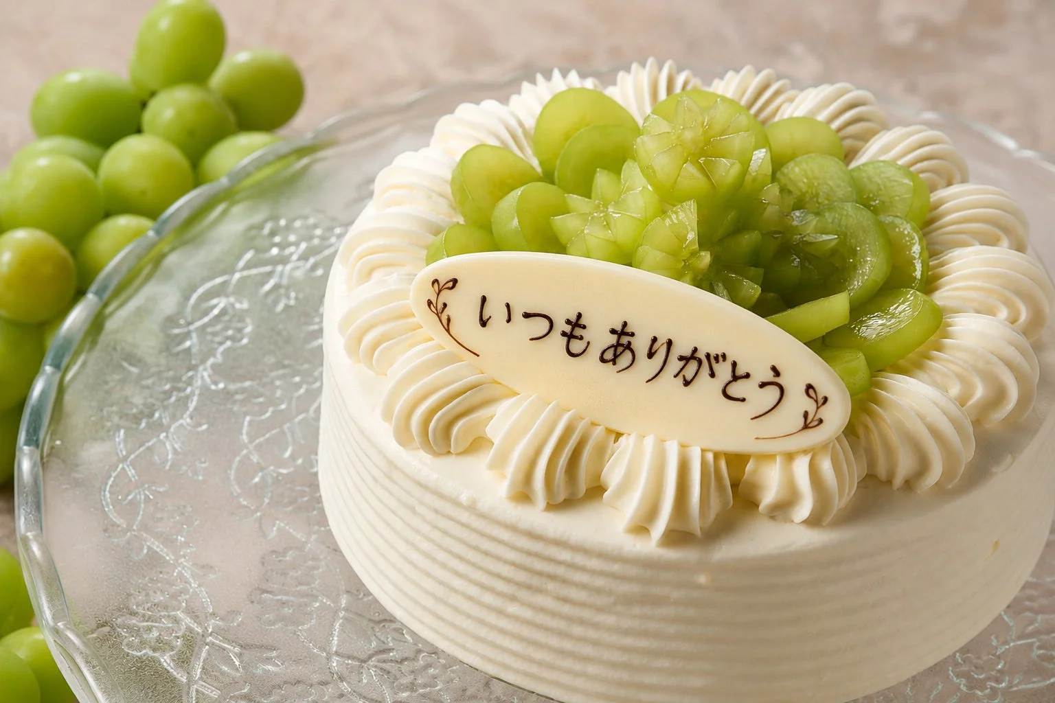 シャインマスカットのホールケーキ